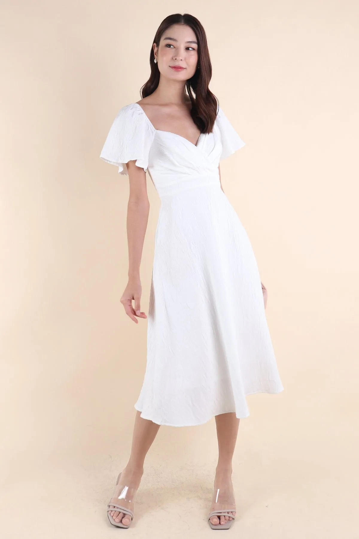 FIORA SLEEVE MIDAXI DRESS IN WHITE