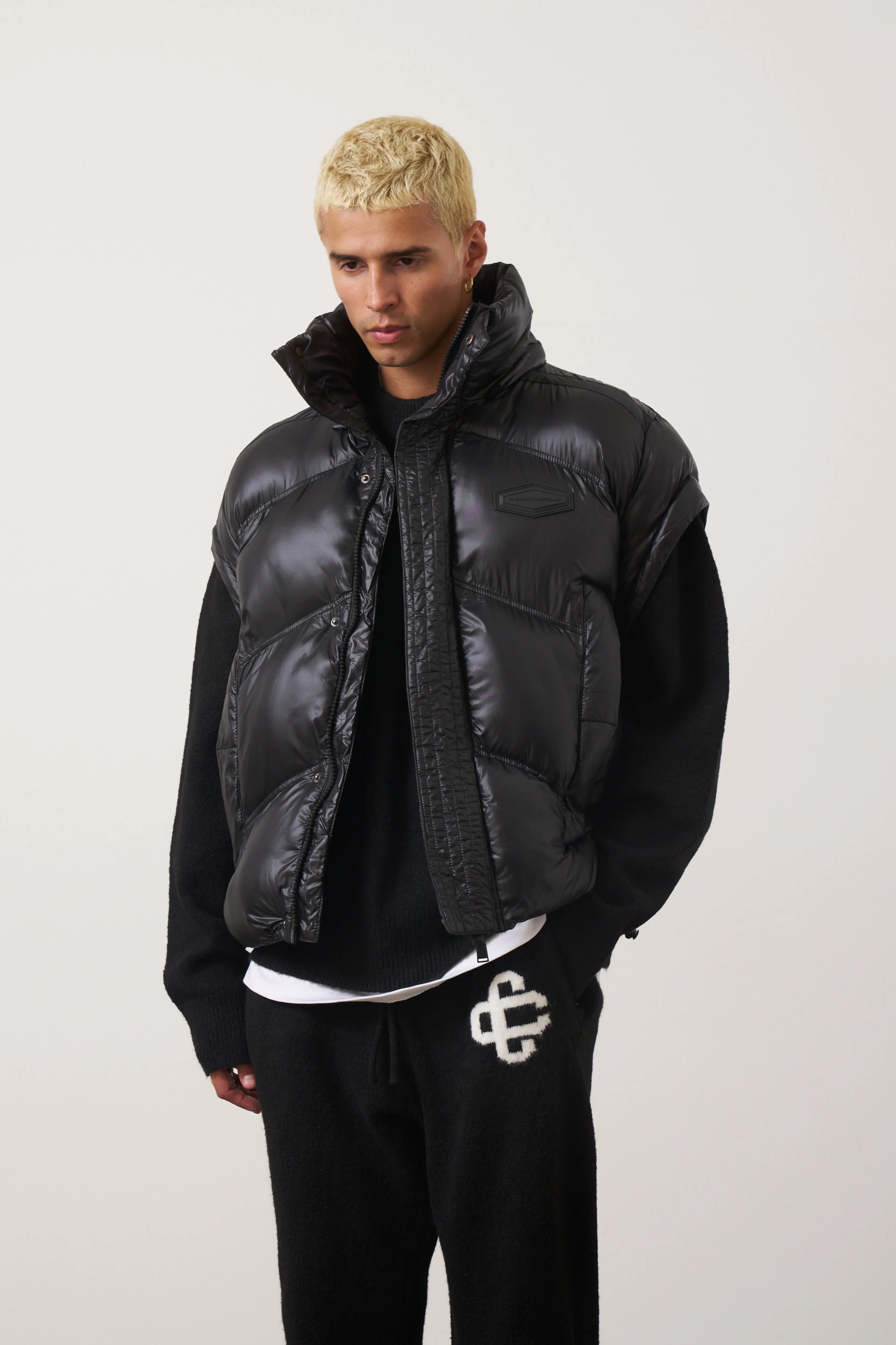 ZIPPER SLEEVE DETAIL PUFFER - BLACK